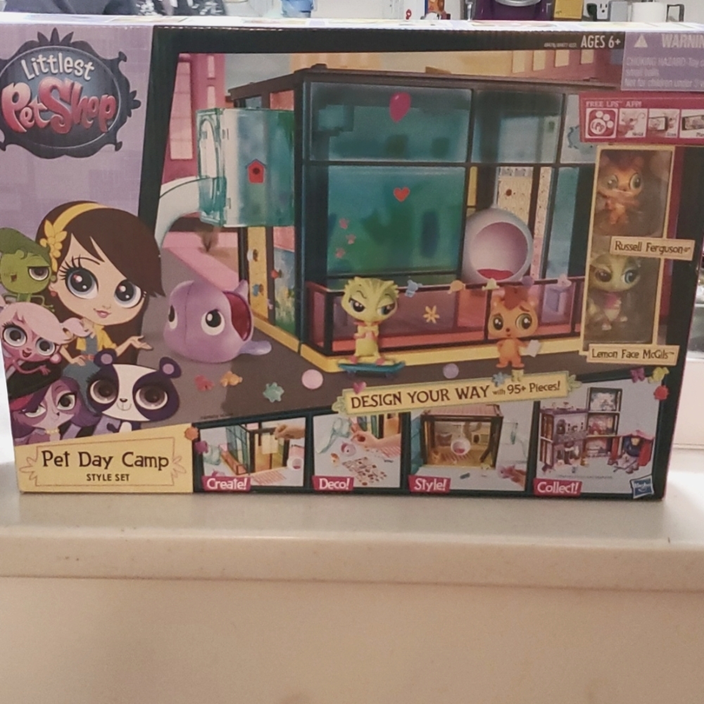 Littlest pet shops pet day camp